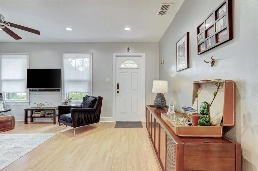 5204 Huisache St #1, Austin, TX 78751 - #3