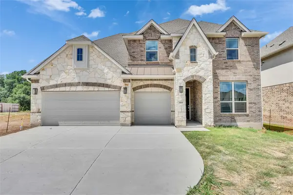 909 Landing Ln, Leander, TX 78641