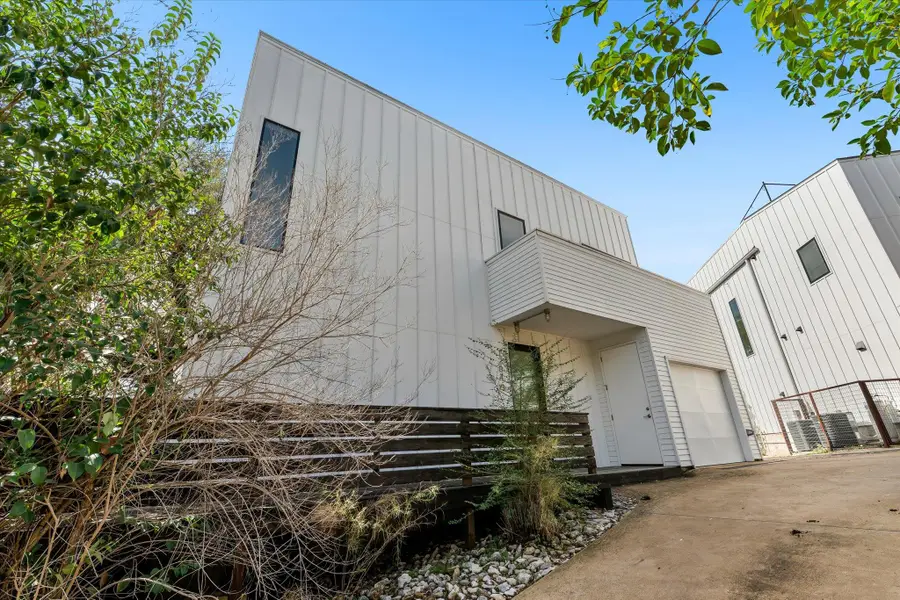 1204 Woodland Ave #B, Austin, TX 78704 - #2