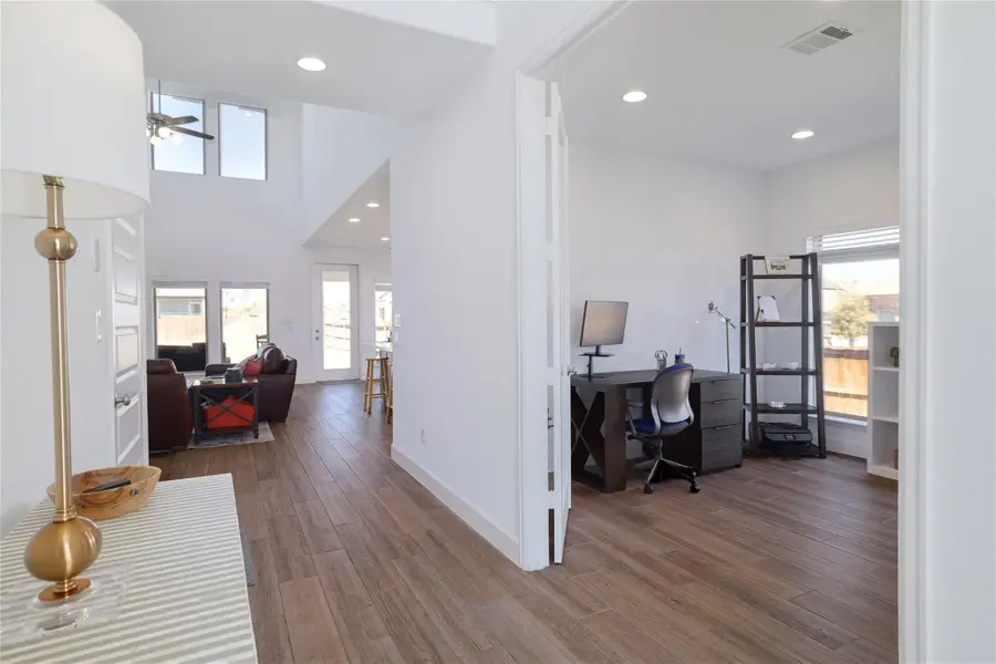 102 Fortuna Ct, Liberty Hill, TX 78642 - #2