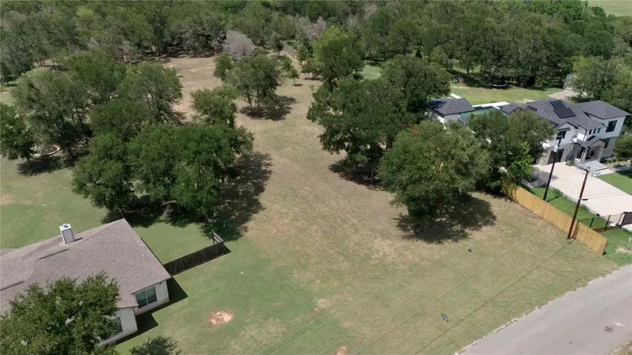 112 Creekwood Trl, Cedar Creek, TX 78612 - #3