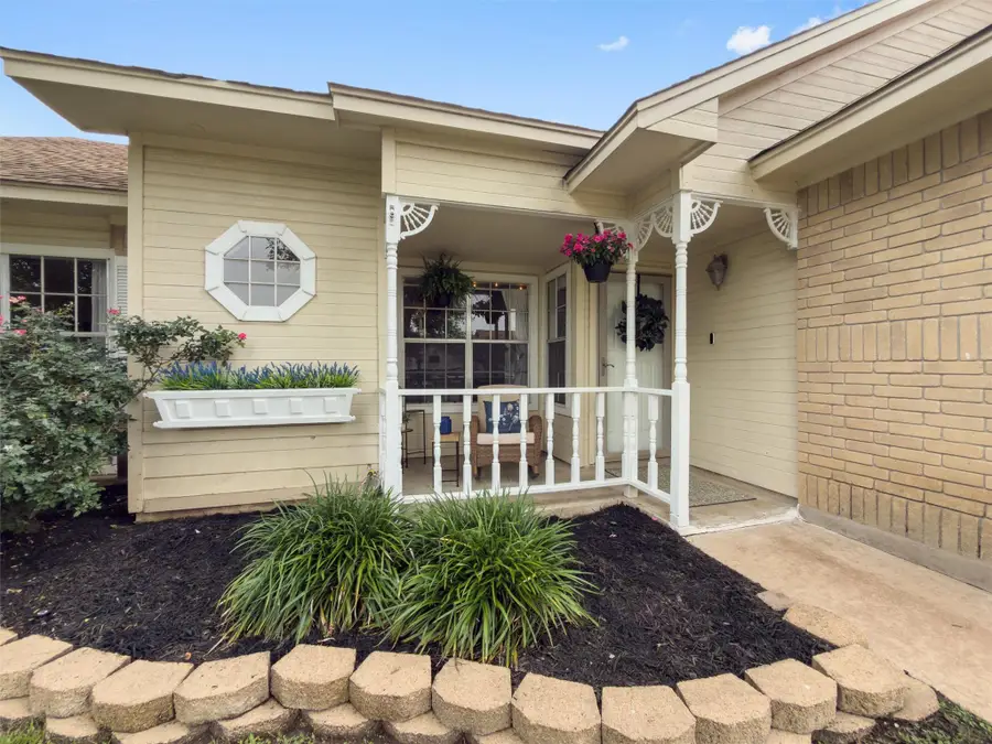 1209 York Castle Dr, Pflugerville, TX 78660 - #3
