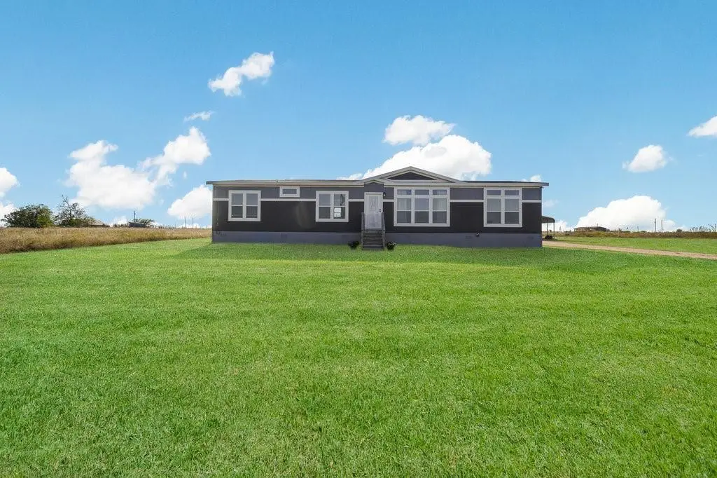 108 Daniel Dr, Bertram, TX 78605 - Image #1