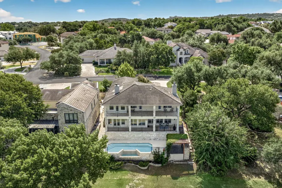 47 Waterfall Dr, The Hills, TX 78738 - #2