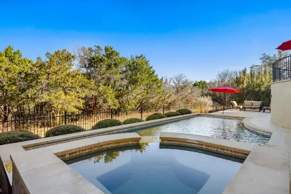 521 Horseback Holw, Austin, TX 78732