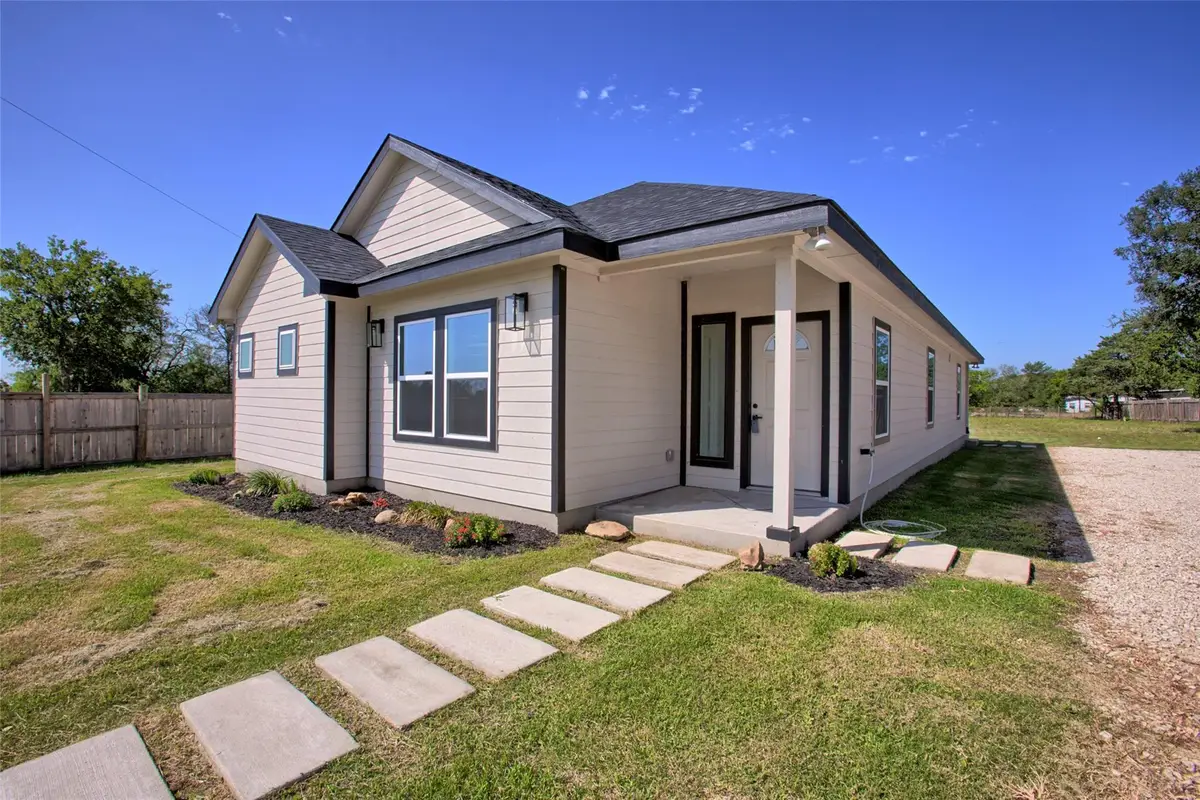 956 S Highway 304 Highway, Bastrop, TX 78602 - #1