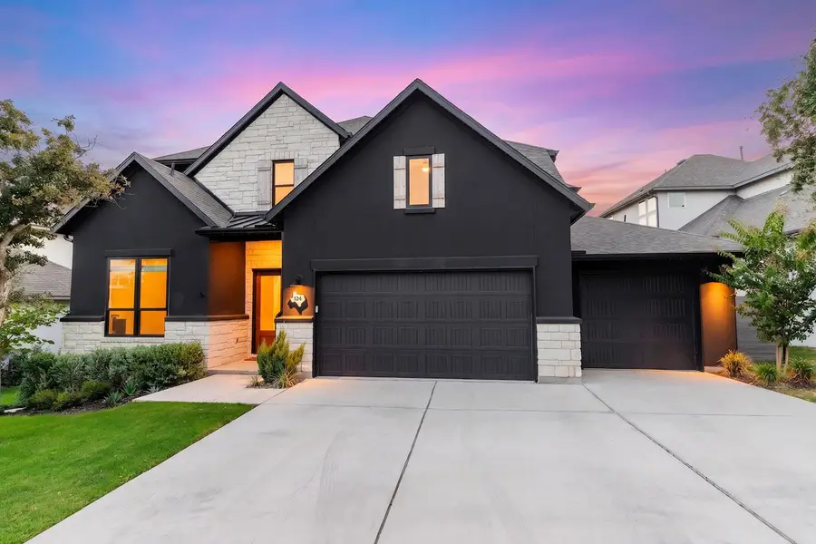 124 Silverwood Trl, Georgetown, TX 78628 - #2