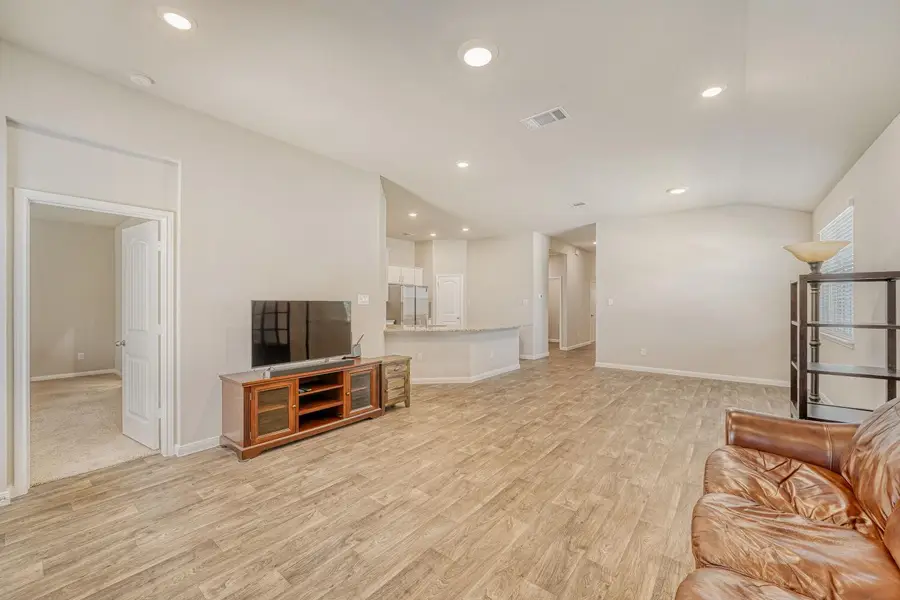 128 Sky Meadows Cir, San Marcos, TX 78666 - #3