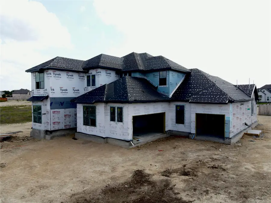 121 Clancy Dr, Liberty Hill, TX 78642 - #2
