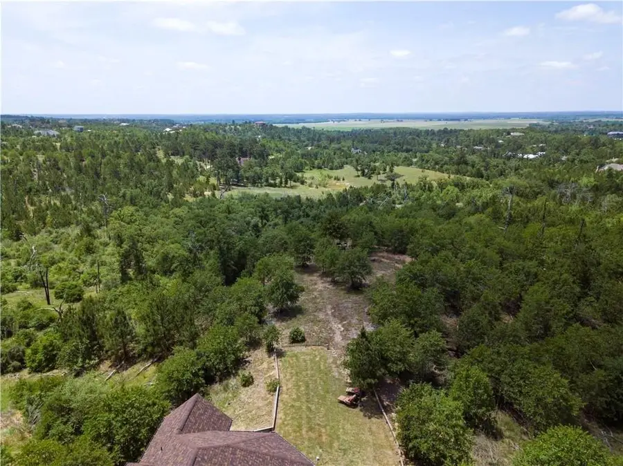 509 Kaanapali Ln, Bastrop, TX 78602 - #2