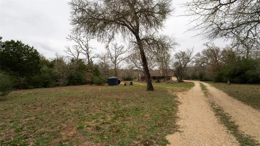 191 Clydesdale Dr, Dale, TX 78616 - #2