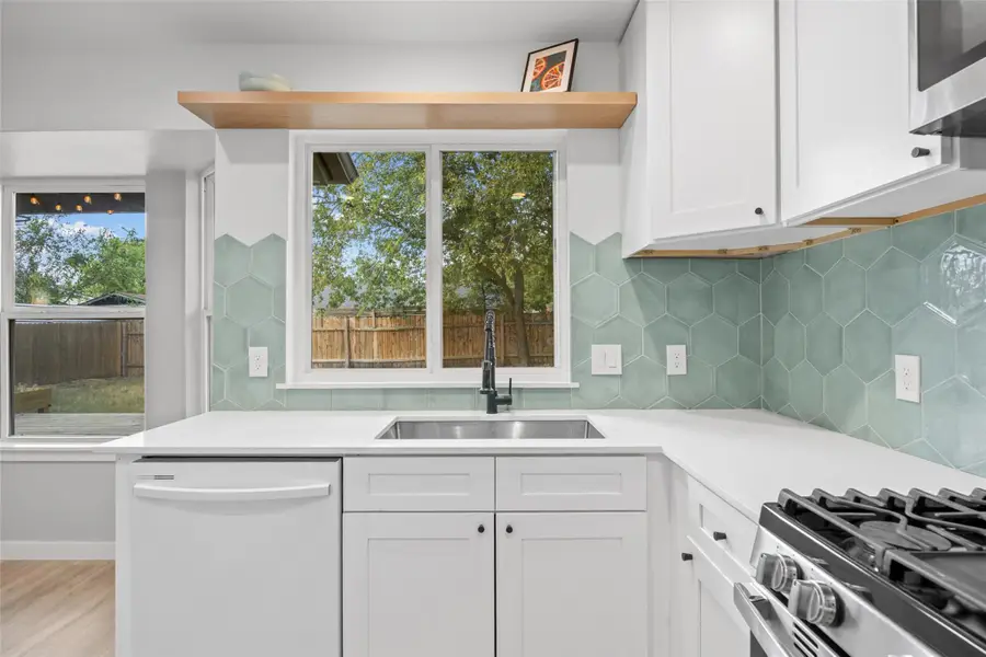 4703 Candletree Ln, Austin, TX 78744 - #2