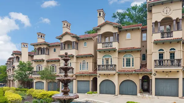 1529 Barton Springs Rd #9, Austin, TX 78704