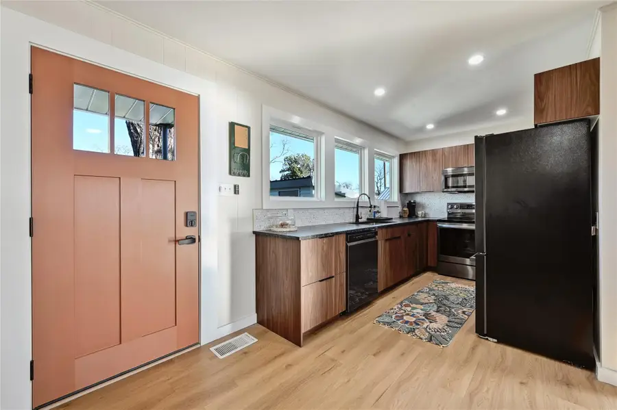 611 Lakeshore Loop, Tow, TX 78672 - #2