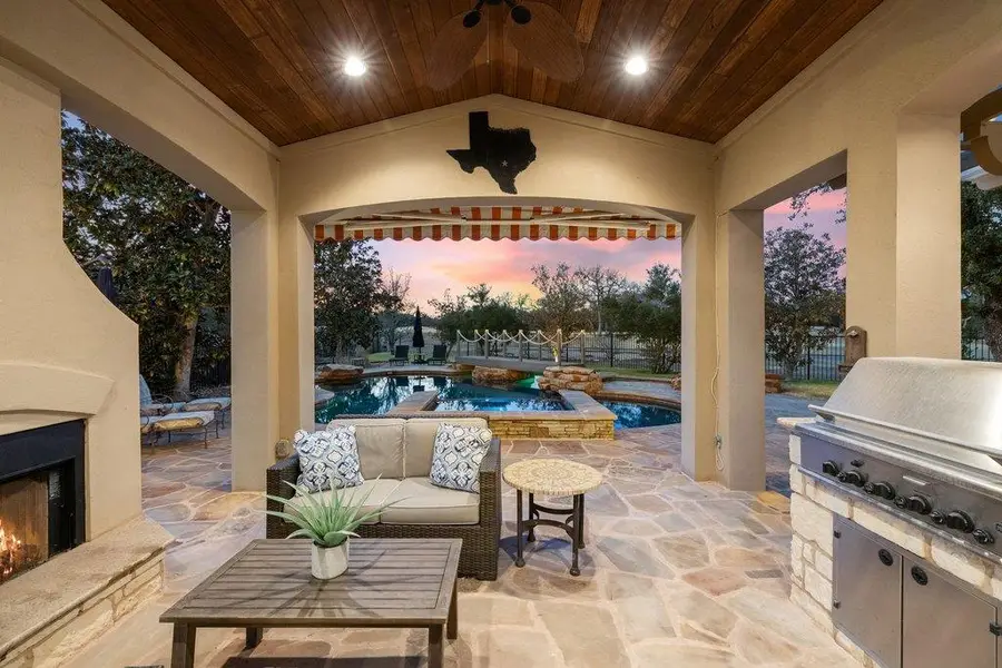 7916 Crandall Rd, Austin, TX 78739 - #2