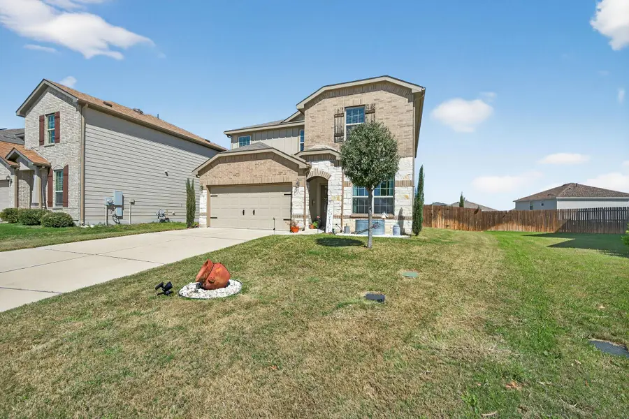 613 Whitman Ave, Georgetown, TX 78626 - #2