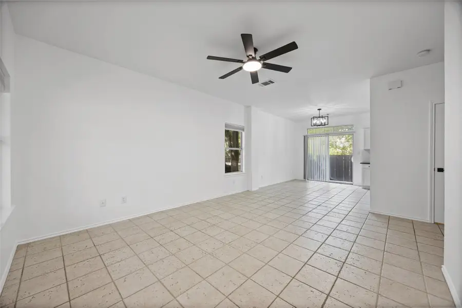 4501 Whispering Valley Dr #29, Austin, TX 78727 - #3