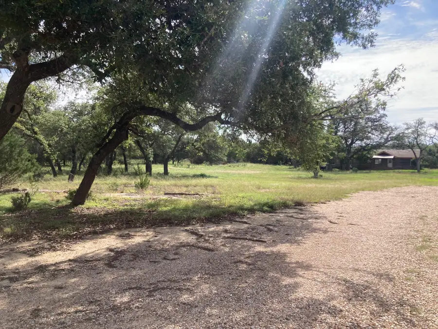 1050 Harmon Hills Rd, Dripping Springs, TX 78620 - #2