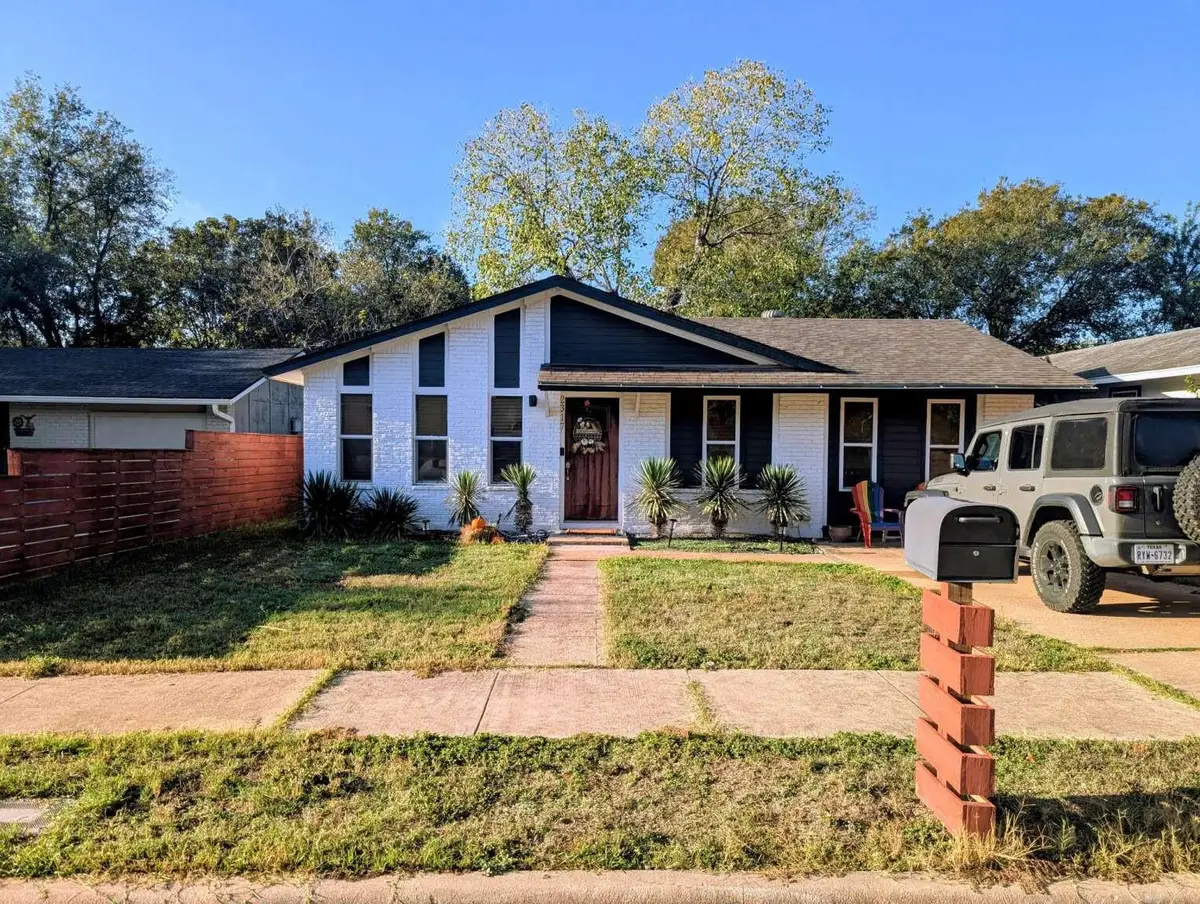 2317 Rockridge Dr, Austin, TX 78744 - Image #1