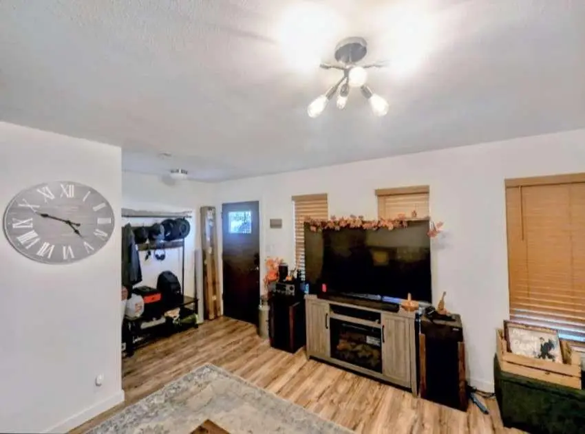 2317 Rockridge Dr, Austin, TX 78744 - Image #3