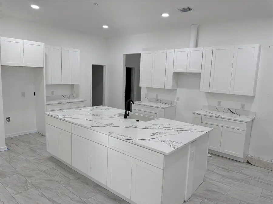 116 Crazy Cross Rd, Wimberley, TX 78676 - #2