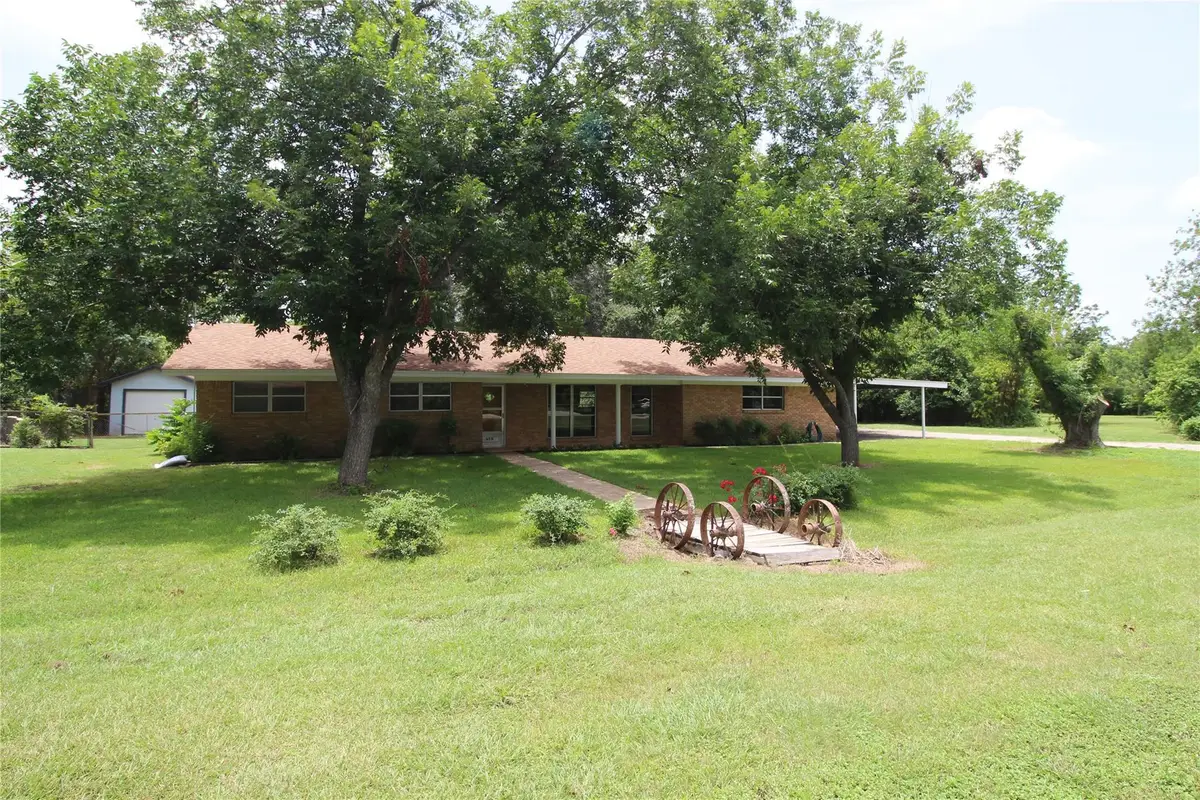 741 W Bell St, Bartlett, TX 76511 - #1