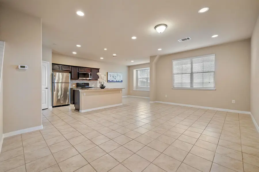 2880 Donnell Dr #702, Round Rock, TX 78664 - Image #3