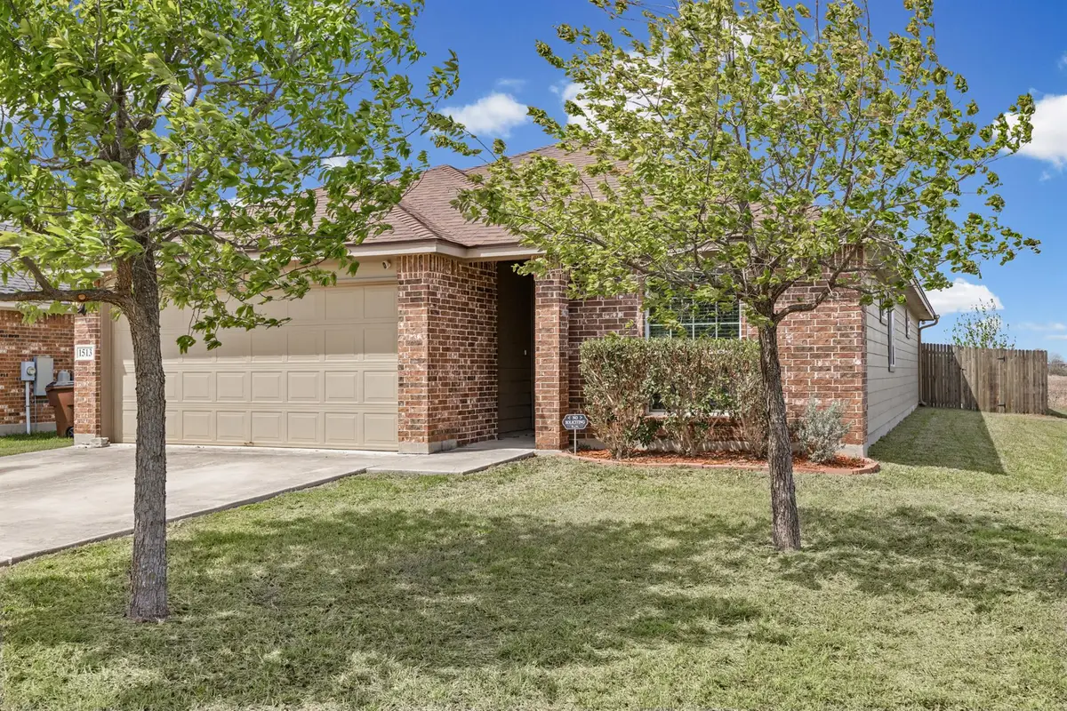 1513 Monte Vista Dr, Lockhart, TX 78644 - #1