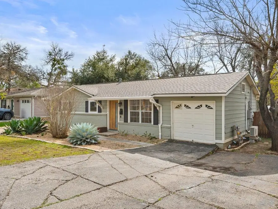 5026 Lansing Dr, Austin, TX 78745 - Image #2