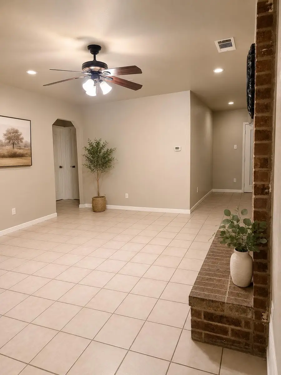 5410 Burgundy Dr, Austin, TX 78724 - #2