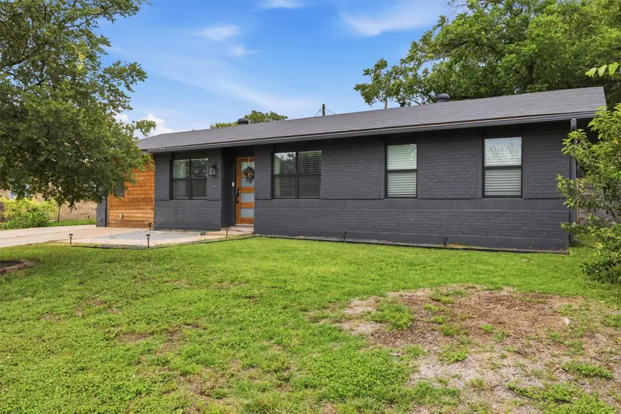 1014 S Meadows Dr, Austin, TX 78758 - #2