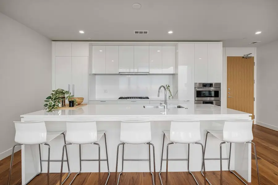 44 East Ave #4305, Austin, TX 78701 - #3