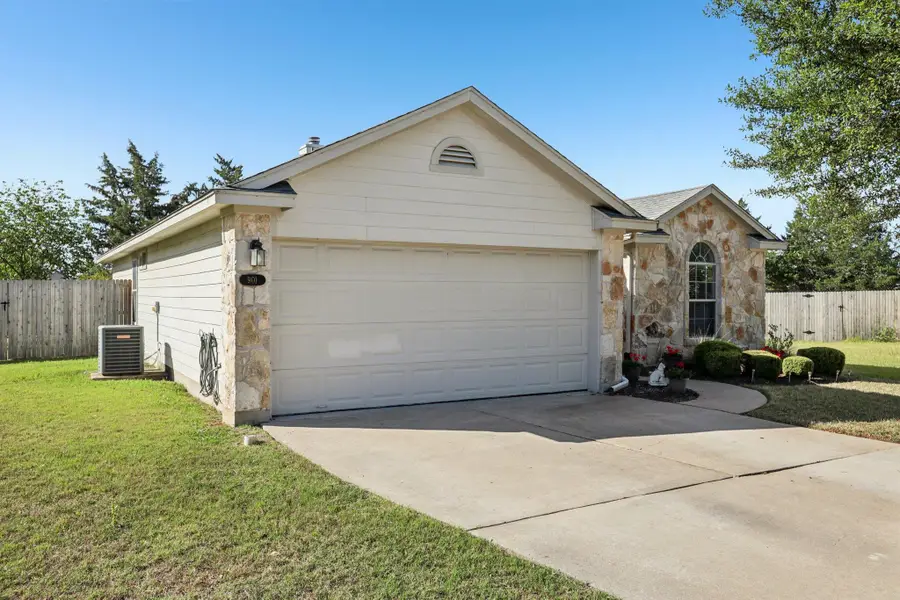 901 Kenneys Way, Round Rock, TX 78665 - #3