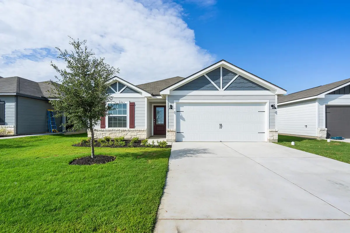 257 W Luna Blue Ln, Jarrell, TX 76537 - #1