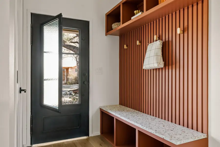 2907 Pinecrest Dr, Austin, TX 78757 - Image #2