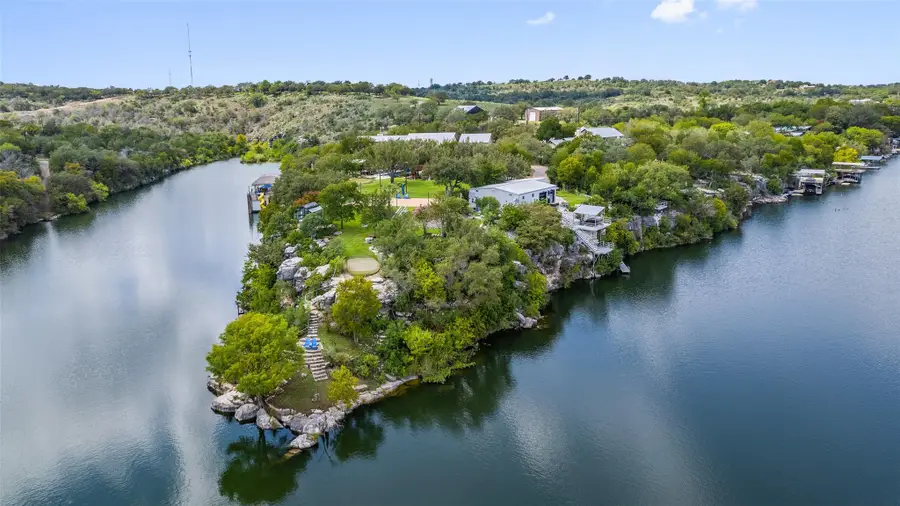 1450 Los Escondidos St, Marble Falls, TX 78654 - #2