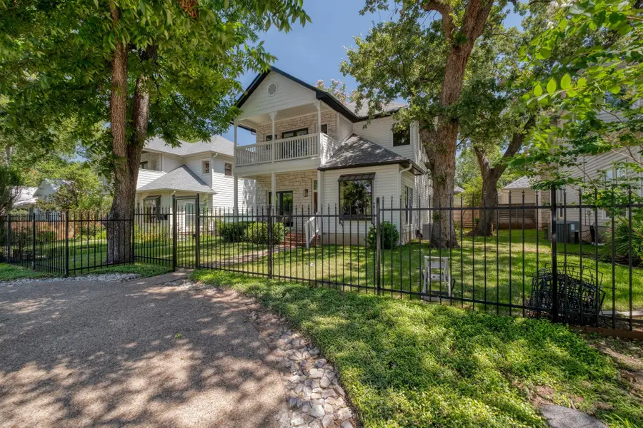 1204 W 39th St, Austin, TX 78756 - #2