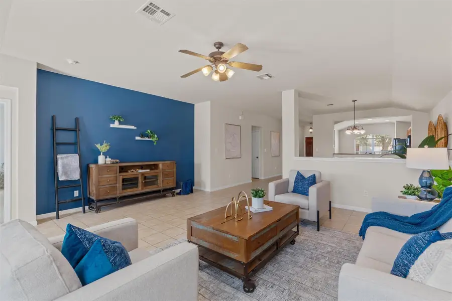 7830 Squirrel Hollow Dr, Georgetown, TX 78628 - #3