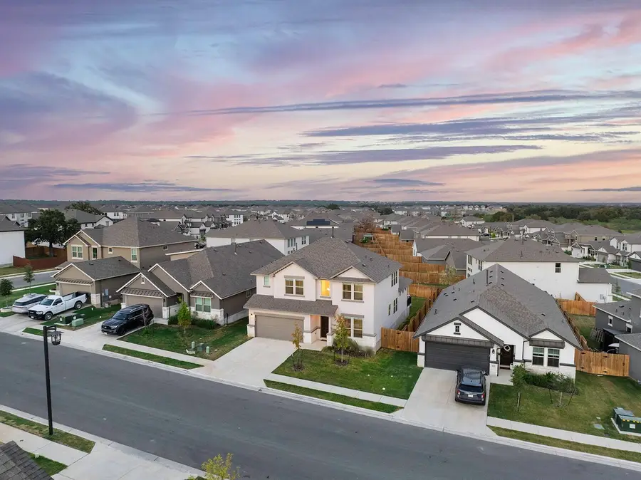 309 Greenway Dr, Georgetown, TX 78628 - Image #3