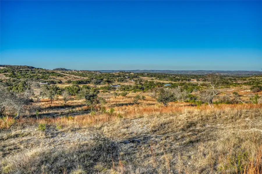 137 Falling Oak Dr Dr, Blanco, TX 78606 - Image #2