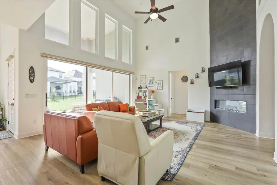 933 Trevi Fontana Dr, Leander, TX 78641 - #2