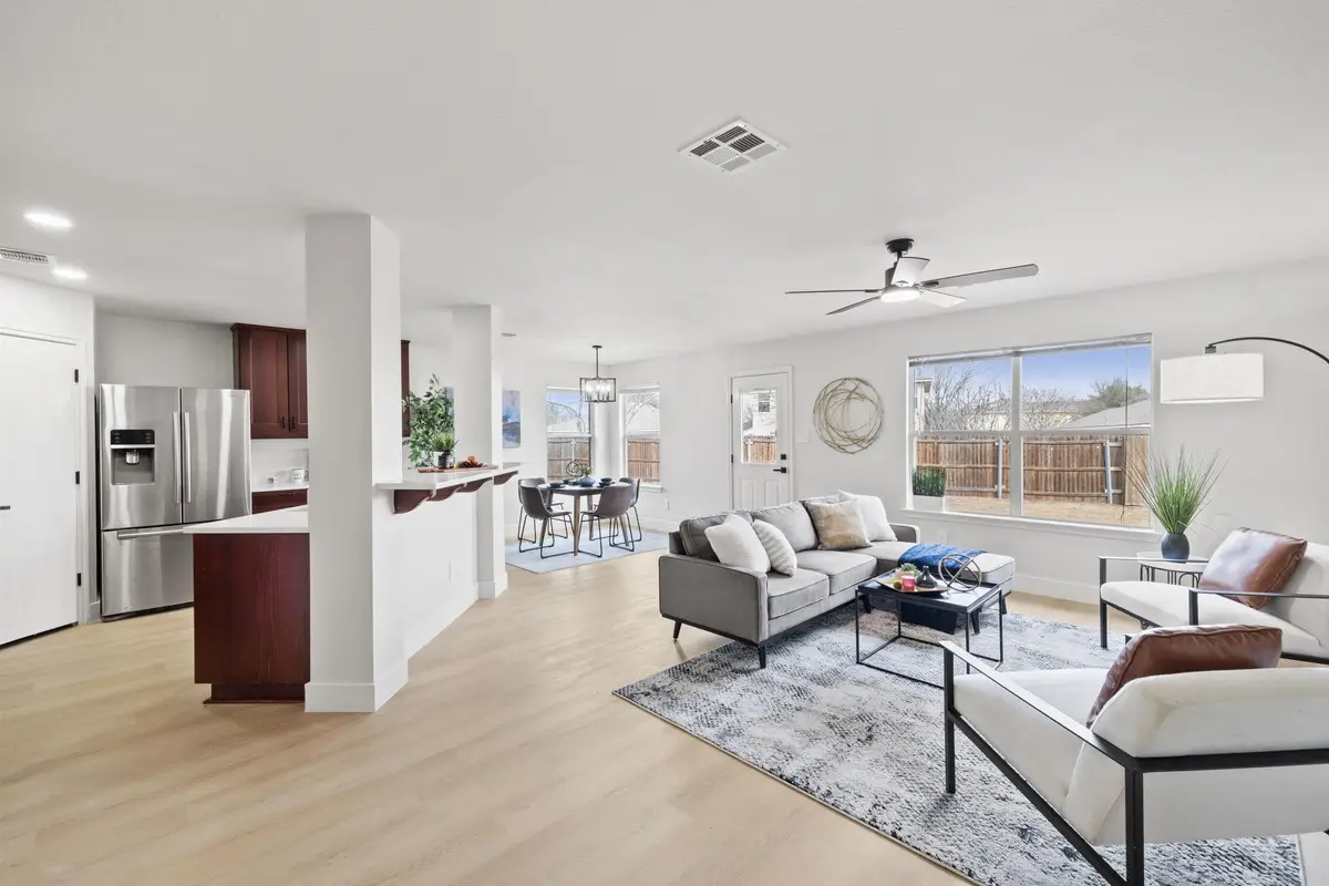 212 Meadow Park Dr, Georgetown, TX 78626 - #1