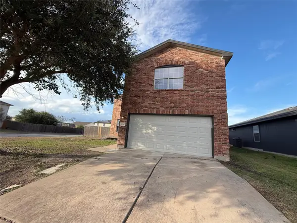 230 Phillips St, Hutto, TX 78634