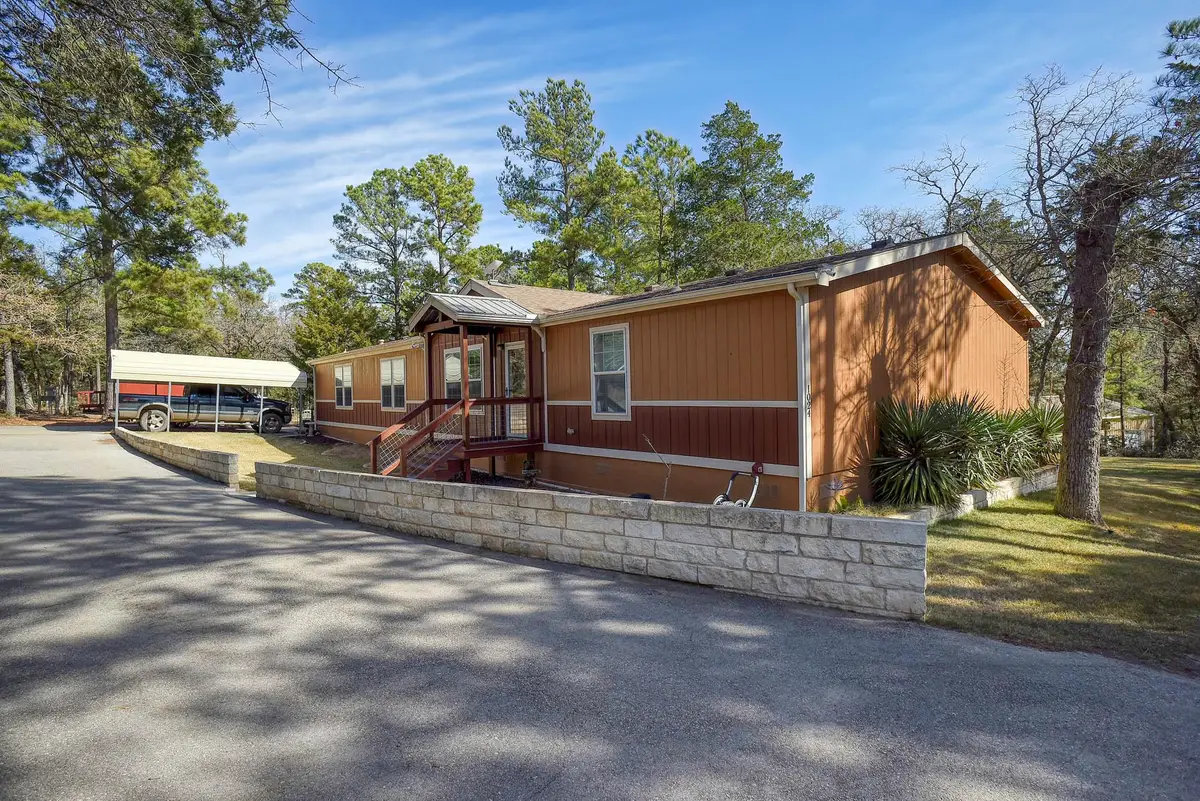 1024 Sand Hills Rd, Red Rock, TX 78662 - Image #1