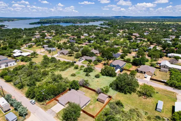 126 Driftwood Dr, Granite Shoals, TX 78654