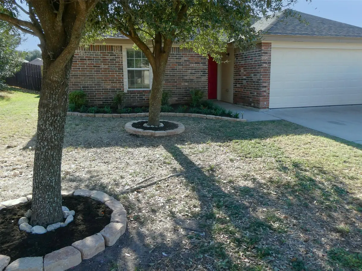 113 Soapstone Dr, Jarrell, TX 76537 - #1