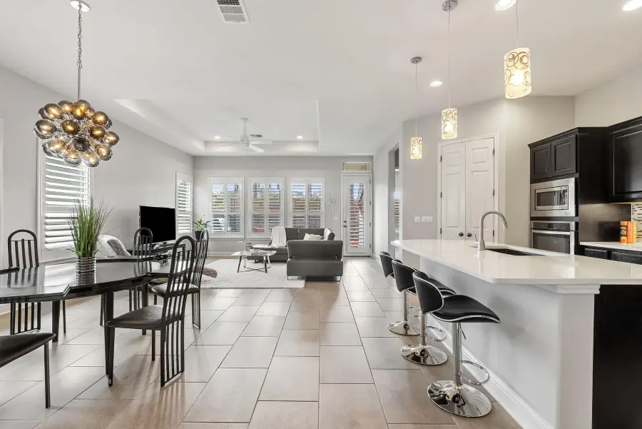 7009 Cut Plains Trl, Austin, TX 78726 - #2