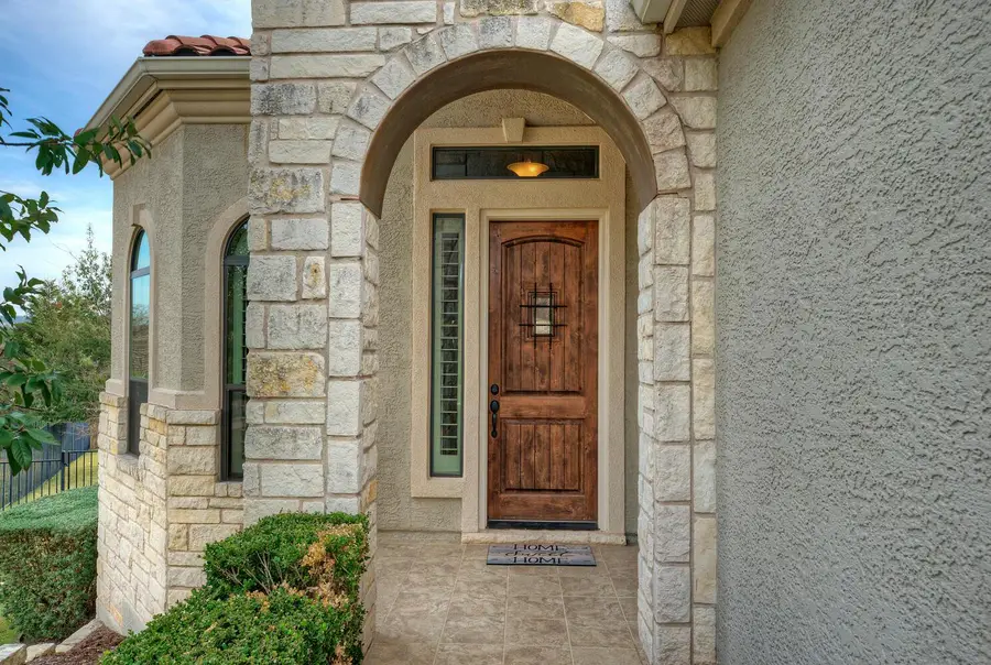 414 Indianwood Dr, Austin, TX 78738 - Image #3
