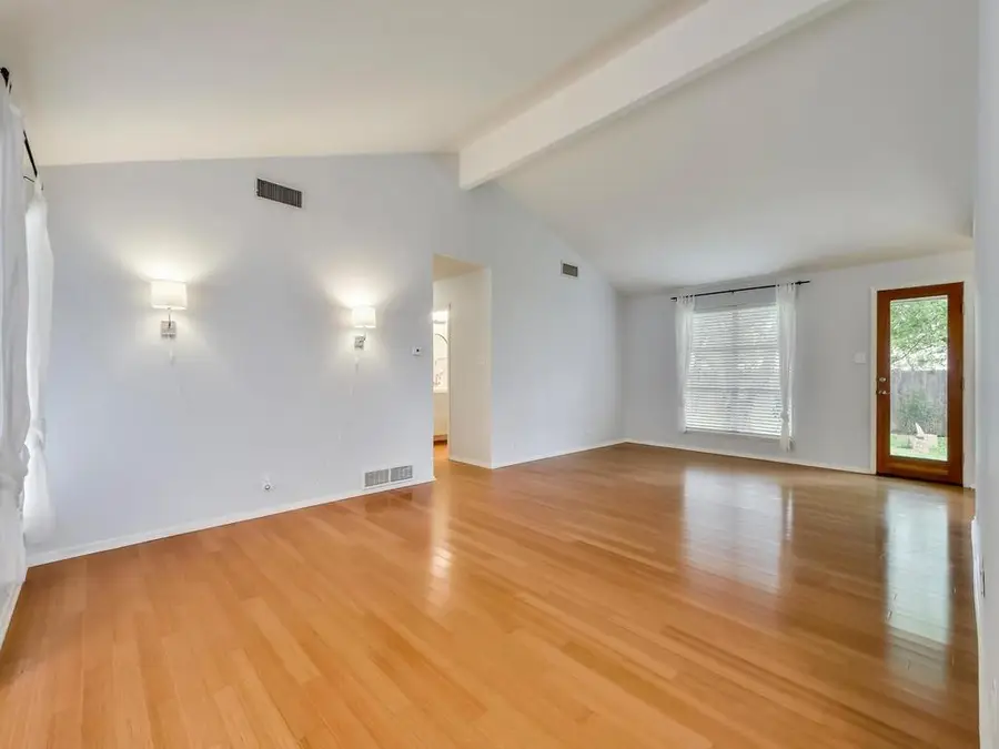 8208 Stillwood Ln, Austin, TX 78757 - #2