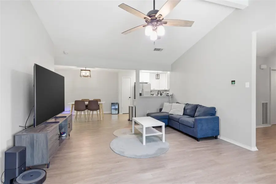 12700 La Salle Dr, Austin, TX 78727 - #3